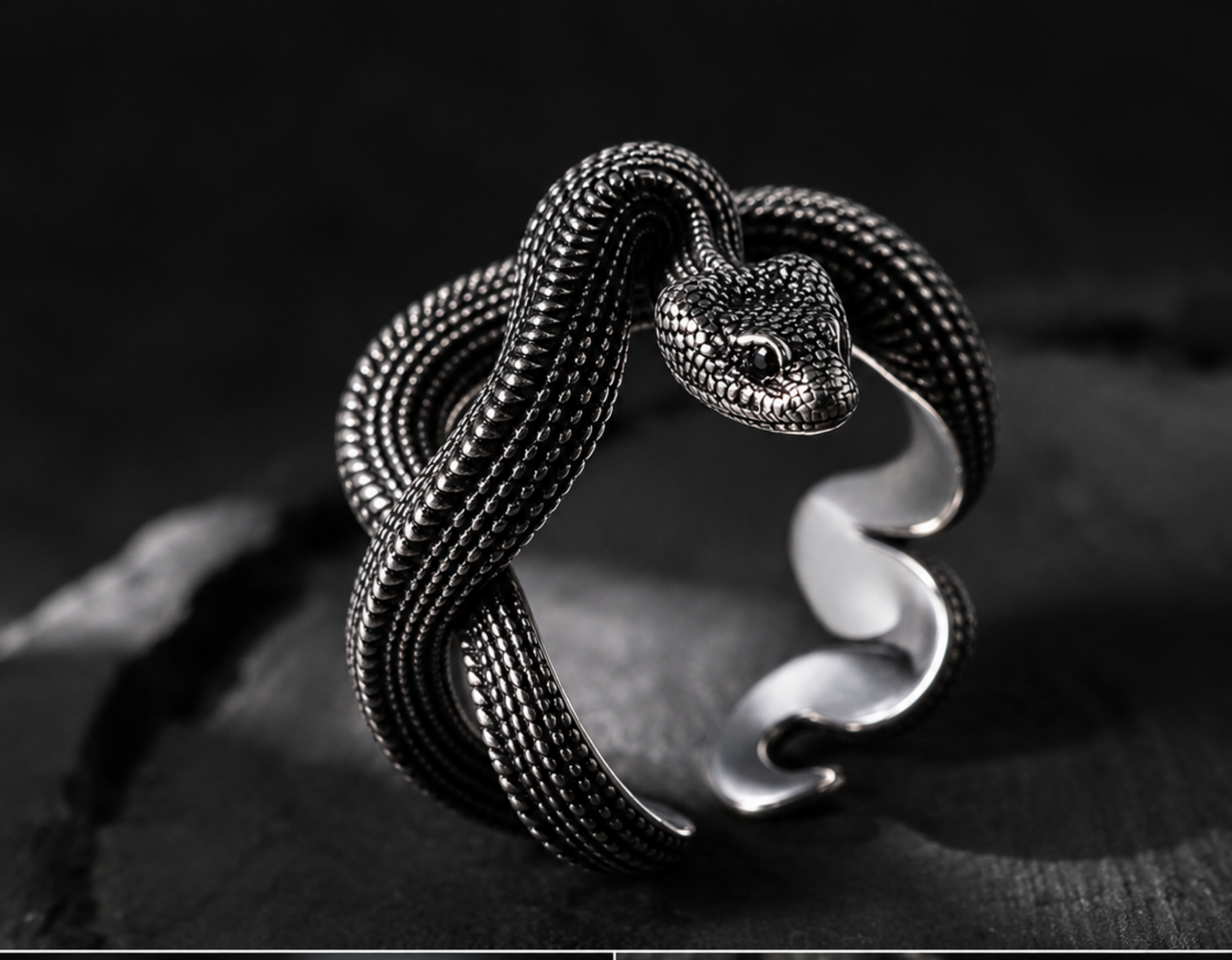 Venom Ring