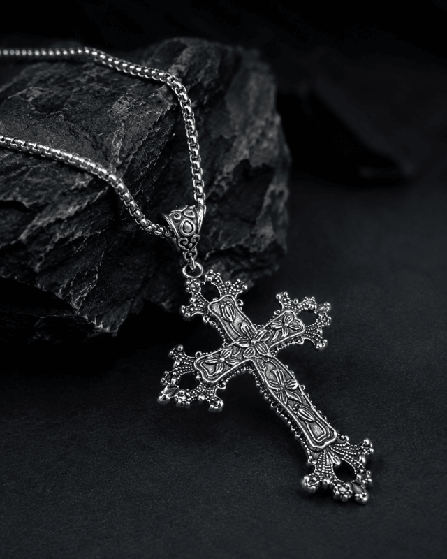 Fallen Faith Neckless - StreetgenFallen Faith Neckless